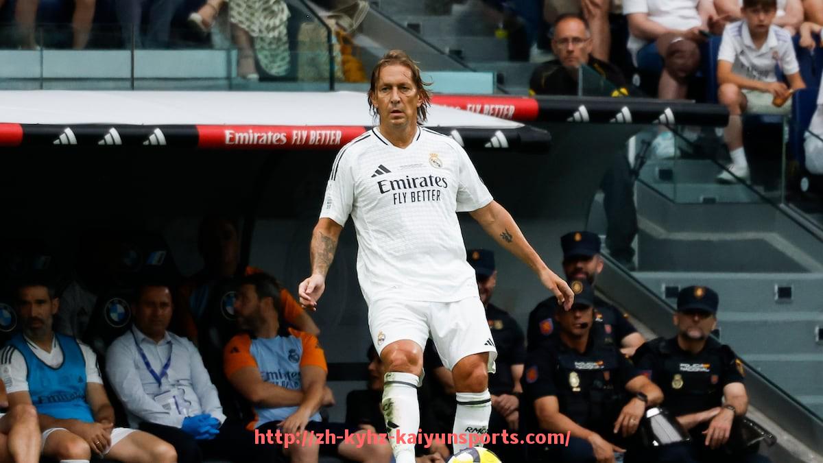 ky开云-世俱杯对国内联赛节奏的影响及应对策略